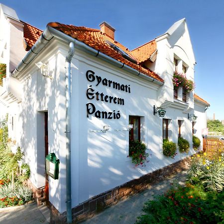 Gyarmati Panzió&Étterem Veszprém Exterior foto