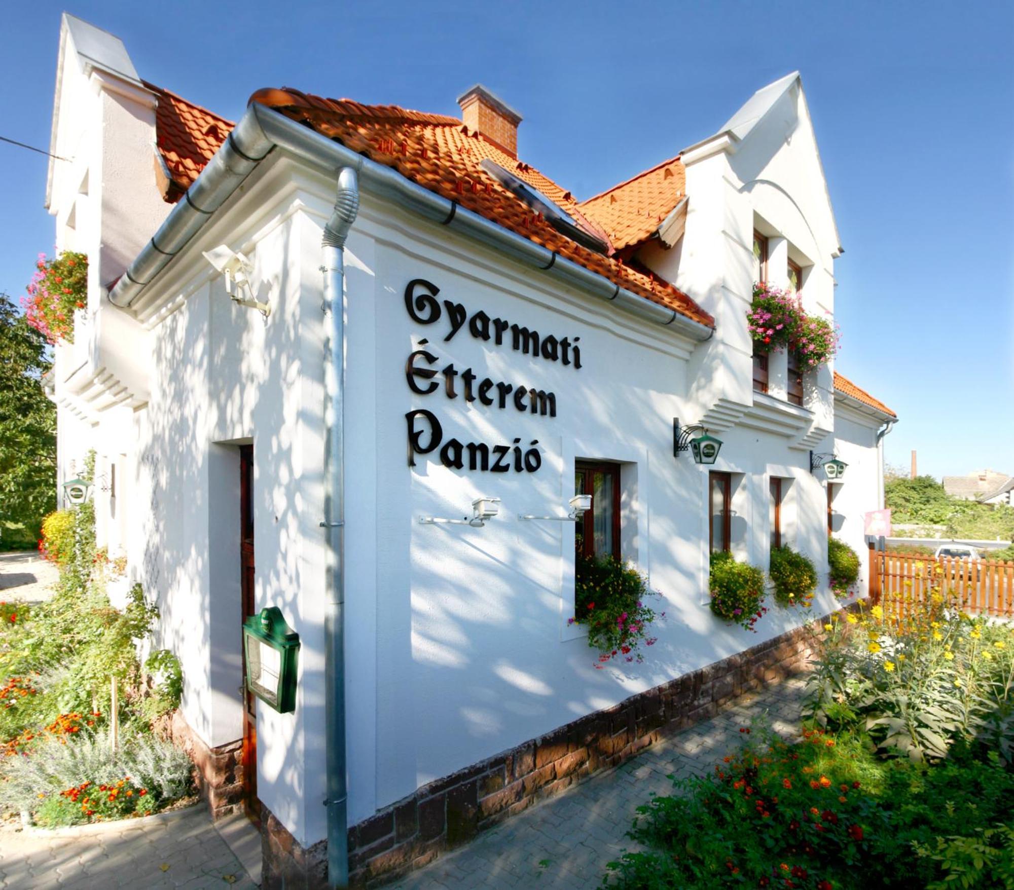 Gyarmati Panzió&Étterem Veszprém Exterior foto